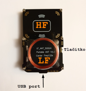 Popis jednotlivých částí zařízení Proxmark3 Easy, dvě antény pro RFID i NFC, tlačítko a USB port.